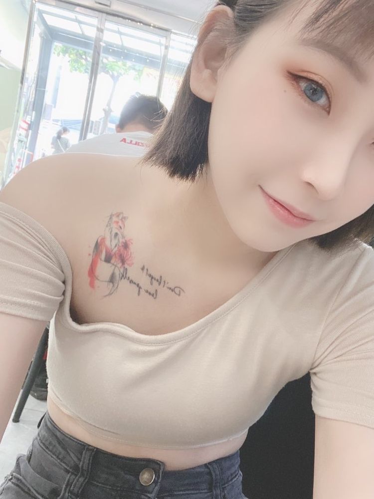 [動態] 小櫻🌸 台北22歲女 - 我在西門，你呢